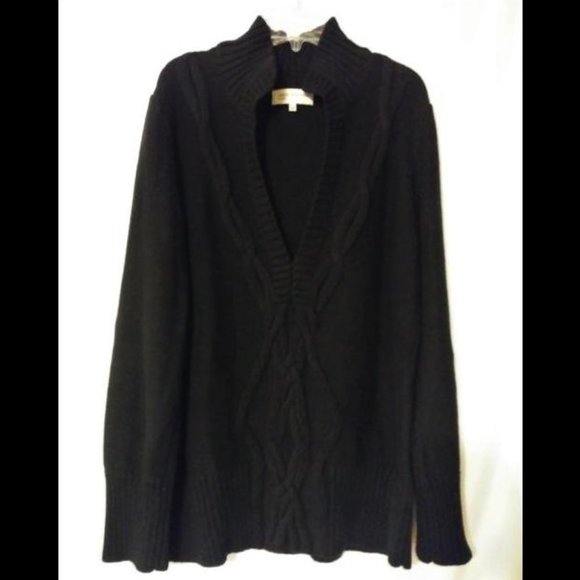 Deep V NYCo Sweater - Picture 6 of 10